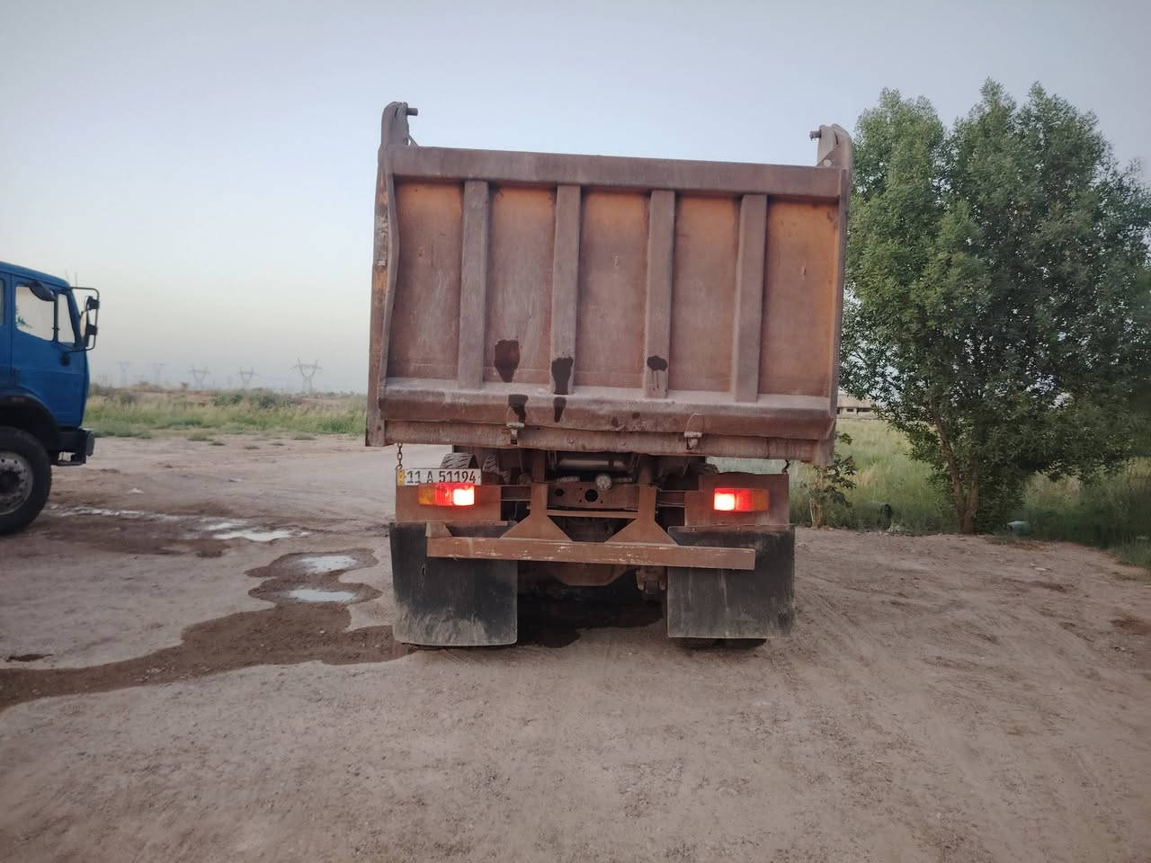 سيارة للبيع محرك سوبر رقم بغداد كير 111 مجموعة جي اف قماره بلاديه وبدي بلادي مكفوله تخم تاير السعر 65 مليون *********** المو شراي لا يتصل
