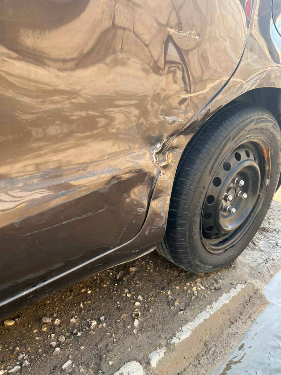 كيا ريو ٢٠١٧ خليجي
هاذا حادثها وبيها ملاحضات شخوط قليله عليها غرامات ٥٠٠
ابيع صافي ٧٥ رقم الهاتف ***********
