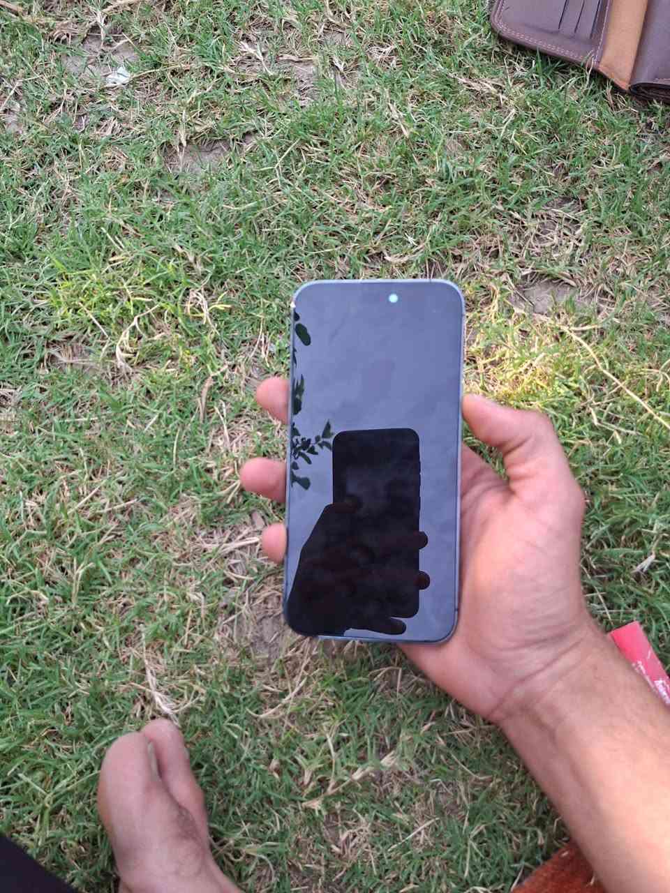فون 14 برو ماكس 
ذاكره  256
بطارية 🔋 79
مبدل شاشه اصلية 
دبل سيم


**إذا كنت صاحب هذا الإعلان وتريد حذفه لأي سبب، رجاءا أرسل رسالة إلى الدعم الفني**