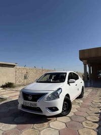 نيسان سني 2023 للبيع  السياره ماشيه 82،000 كم  4 جام كهرباء  شاشه أندر...