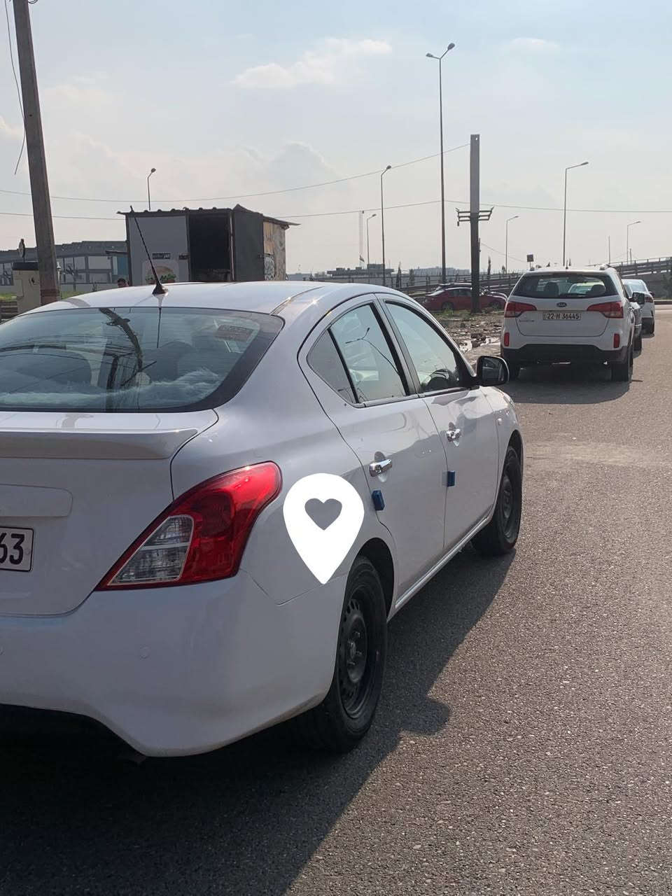 نيسان صني 2021 بليته الزركه هندي
محرك كير شرط وضع شركة 
ماشيه 63 الف 
سنويا هزه ورقم جاهزه مباشر عل تحويل 
كابون بانزين ماستر 
السياره باسمي اني الشرعي شرط التحويل والوكاله 
بيها بارد جاملغ الوراء وباب السايق بي بغصتين وماشرلك بل صور 
وبيها طخه خلفيه بسيطه 
السعر 113 وبيها مجال 
للتواصل عل رقم *********** بي واتساب
