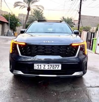 كيا سورنتو 2024 الجاملغ مضروب والباب فقط مفتوح بدون دواخل نهائياً جامل...