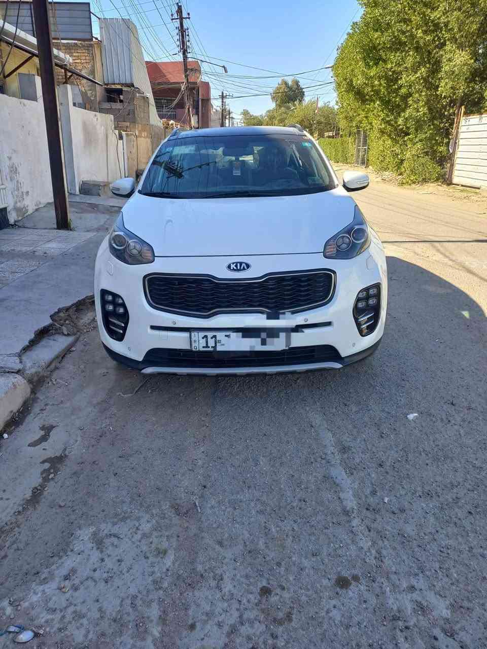 السلام عليكم 🤍🙏🏻
للبيع كيا سبورتج 2018 خليجي جي تي لاين
سياره مكفوله كفاله عامه من الدعاميه للدعاميه كفاله🩶
رقم بغداد الانكليزي الجديد فحص وهزه وسنويه جديدة 🙏🏻
بلاديه على وضع الشركه 🤍
ماشيه:109KM الف فقط🚘
مواصفات الجي تي لاين الفول 1/1 👋🏻
بنوراما +كشنات جلد لونين جوزي واسود+ تربيد قطعتين 
بصمة ابواب  عدد 2وتشغيل + جنطة كهرباء+ كشنات الأماميه كهرباء وضعيات مختلفة + تحكمات موقود جهتين + شفتات بالمقود+ شاحن وايرايس+ حساسات لايت + حساسات ماسحات+ مرأة تعميم اوتو + بلاجكتور زنون مربعات+ كشاف نهاري زنون
 مري شفط + حساسات امامي خلفي بالدعاميات+ شاشة كبيرة دمام سماعات خلفي وسستم صوت 
حجم المحرك 2400+ هند بريك بصمة
 يدات نيكل+ ستيرن حرف D رياضي
 كاميرا دواره
نظام مانع انزلاق+  نظام نزول منحدرات
السيارة فور ويل ((السعر 190 بيها مجال بسيط ...للأستفسار *********** العنوان بغداد الكرخ
