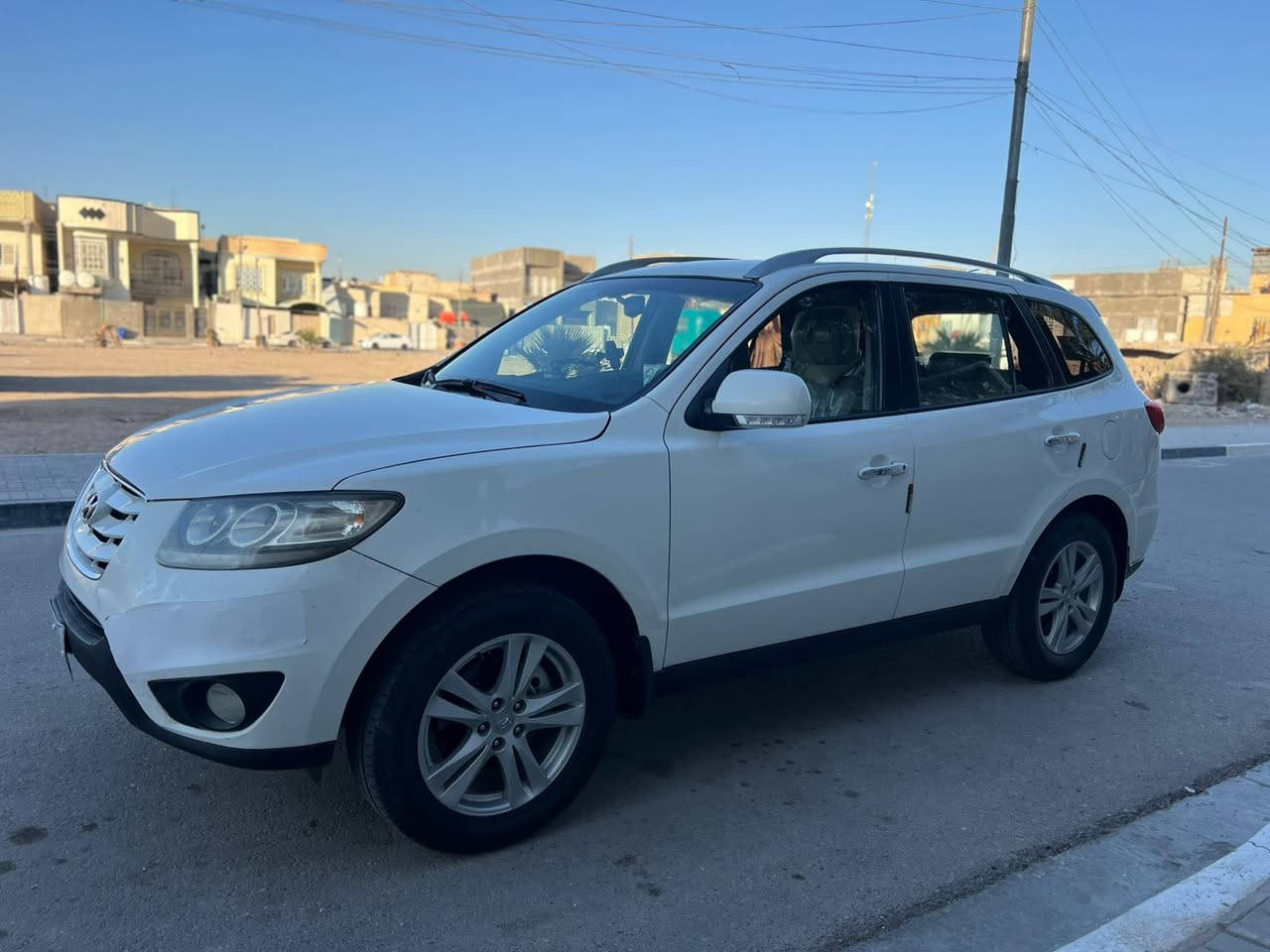 سنتافي موديل ١٠ مكفوله من الضربه والصبغ بيها قطعتين تبديل مدكر امامي بسبب جراد ٤ سلندر السياره جاهزه تبريد حداديه وجديده ماناقصها اي شي
السعر (١٣٥) متواجد اتصال فقط ***********
