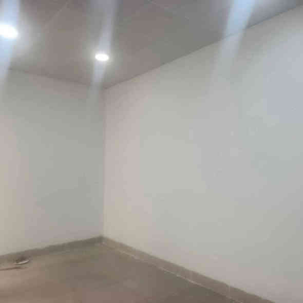 رقم الاعلان 2243
#دارللبيع 200م
#نوع عقار رقم
كركوك قادسية ثانية قريب جامع صابر گردي
#مكونات (غرفتين نوم وهول ومطبخ وصحيات وكراج سيارة)
فول خدمات
فرع عريض
فول سيراميك
 فرع تبليط
قريب من سوق
#سعر 110مليون و بي مجال
☎️*********** واتساب
☎️*********** فايبر
#مكتب_ازاد_للعقار
