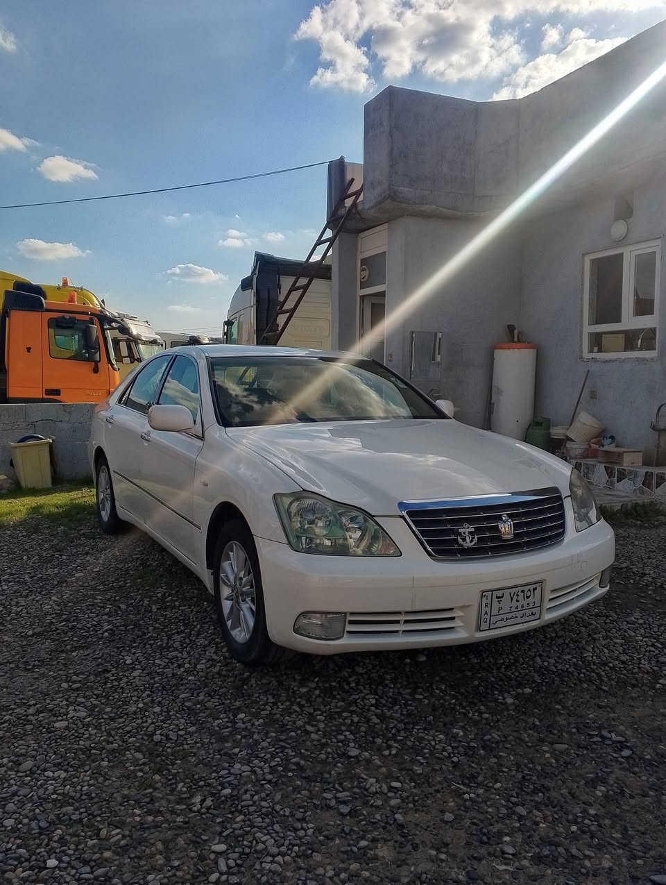 شاینه 2005 بڕاوە 182 بێ دوکەڵ 3دوگمە و پەردە سعر55$  شوێن سلیمانی ***********
