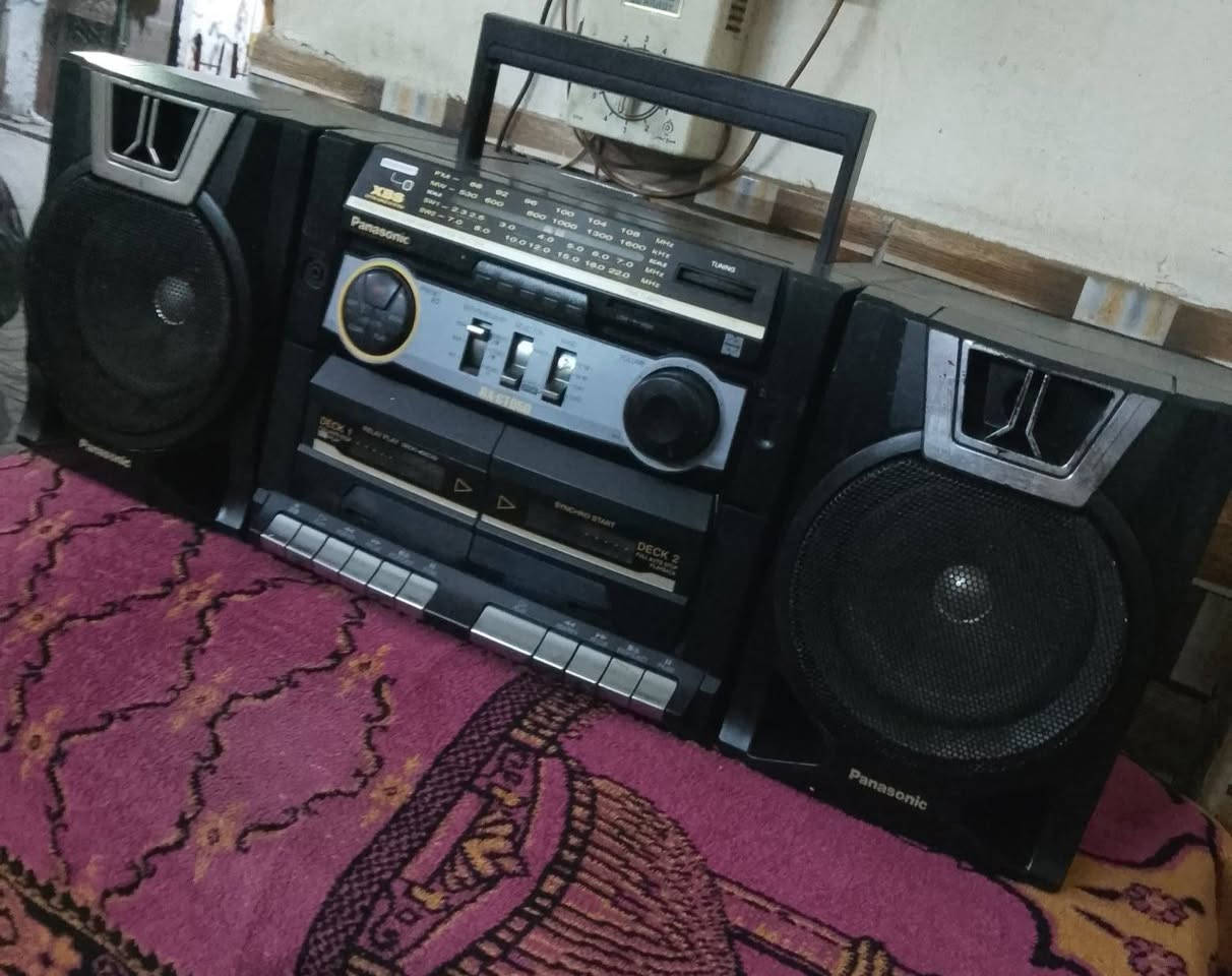 جهاز باناسونيك ياباني شغال راديو وكاسيت 2 باب ممتاز جداً
شغال راديو 4 بند Fm /mw/SW1/SW2
شغال كاسيت 2 باب ممتاز جداً 
جهاز شغال كهرباء مباشر وشغال حجاره 
الاستلام من مكاني باليد العمرانيه شارع مستشفى الصدر او شحن مسبق دفع تواصل واتس او خاص 
01021332909


**إذا كنت صاحب هذا الإعلان وتريد حذفه لأي سبب، رجاءا أرسل رسالة إلى الدعم الفني**