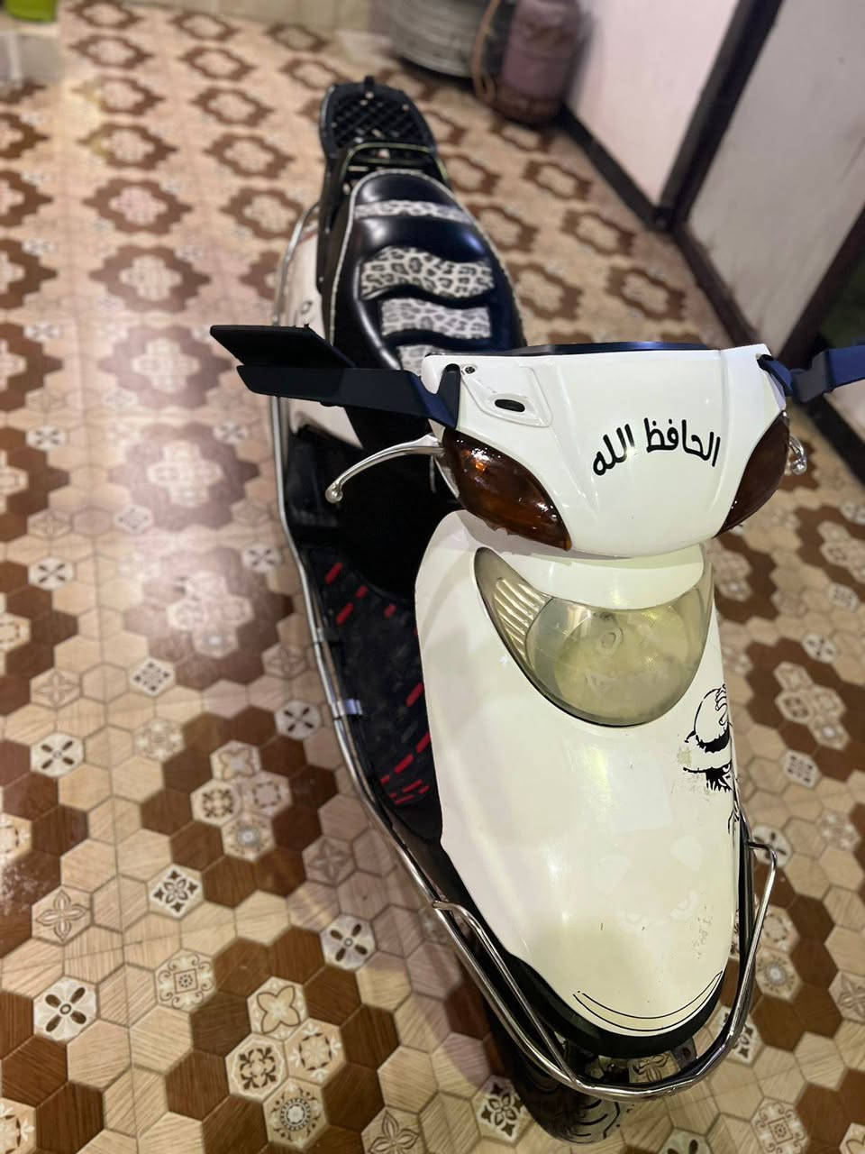 السلام عليكم دراجه سبيسي للبيع دراجه مو عاوزه شي اشاير قلوبات تخب تاير هورن دراجه خير من الله شلعه فول السعر 650 وبيها مجال للطيبين مكان واسط قضاء الاحرار 
الحسينيه متوازي على بيعتها
***********
