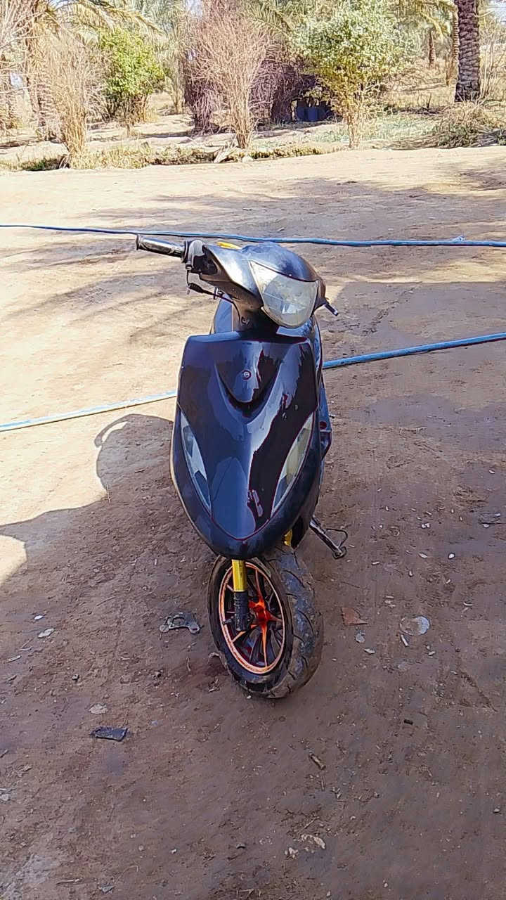 السلام عليكم دراجه للبيع مكان بابل قاسم السعر 350 وبها مجال ماكينه 55 مشيف والشرايبخ***********
