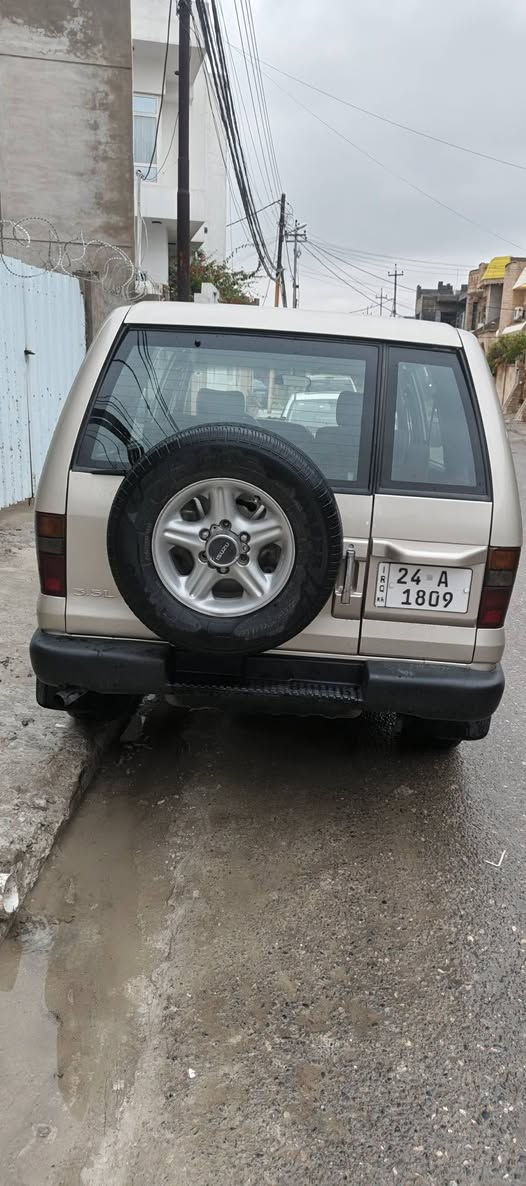 سلام عليكم السعر ( 80) وبيها مجال
ازوزة تروبر موديل 2001 محرك 3_5 6 ابلادي كير توماتيك قفل مركزي جام كهرب رقم دهوك بأسمنه تحويل ثاني يوم *********** ابو عمران 
موصل الجانب الايسر حي الجامعة  بعد مبنى المحافظة البديل مقابل اعدادية الطريق المضيئ للبنات
