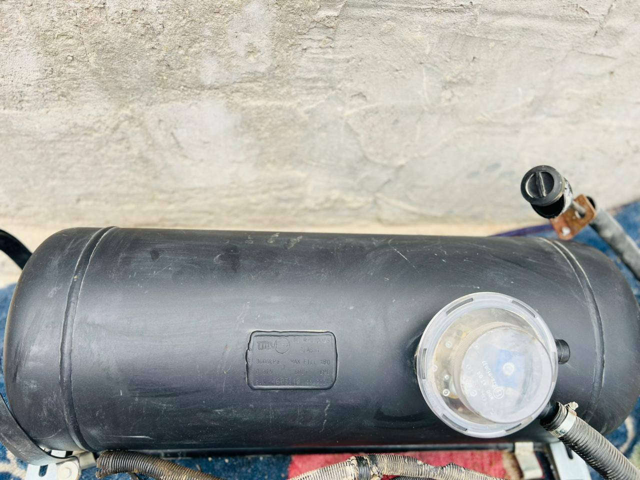 سلام وعليكم منضومه غاز كامله لتر60 استندر4 سعر(350)وبيه مجال رقم ***********
