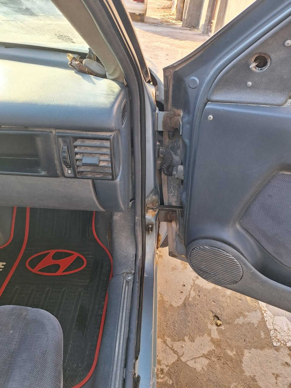 اوبل فكترا ٩١ سنويه ل٢٠٣٠ رقم بابل دولي كير عادي صدر كير كفاله مكينه ١٦٠٠شويه تبخير دواخل نضيفه كشرتها نضيفه  مكانها بابل جبله ‎***********
