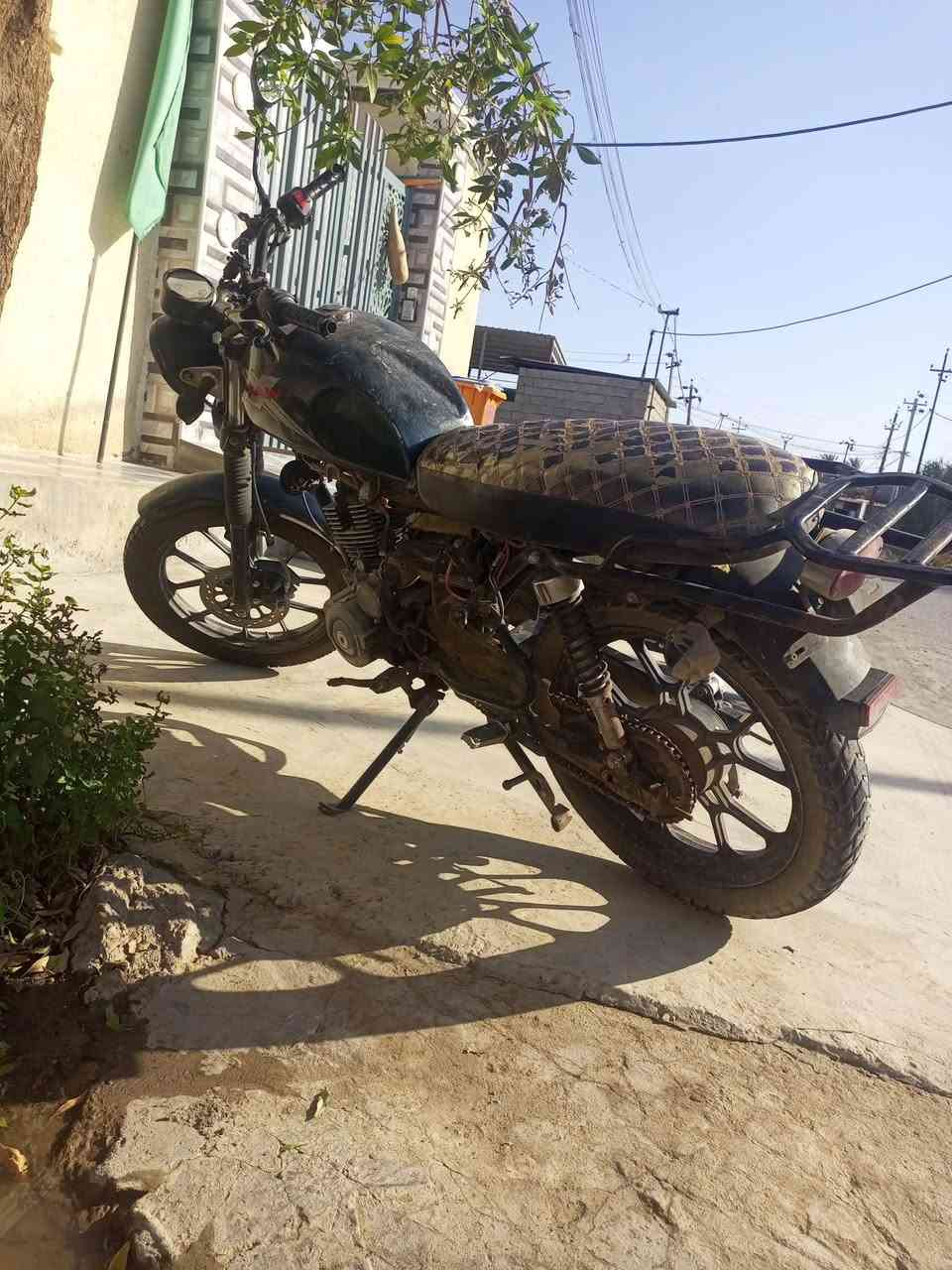 ماطور ساو للبيع وسعرا 350وبي مجال الاستفسار على الرقم ***********
