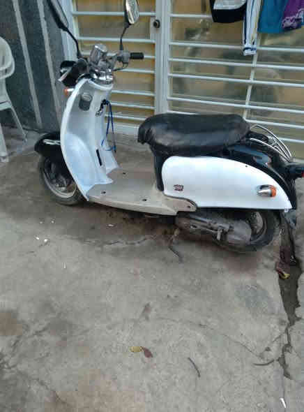 كلاسك فحل قفل اكسل محرك ناعم نص هندر تشتغل  نقص باتري  السعر ٢٢٥ وبيها مجال حك الجيه العنوان بغداد اعظمية السبع ابكار *********** وتساب
