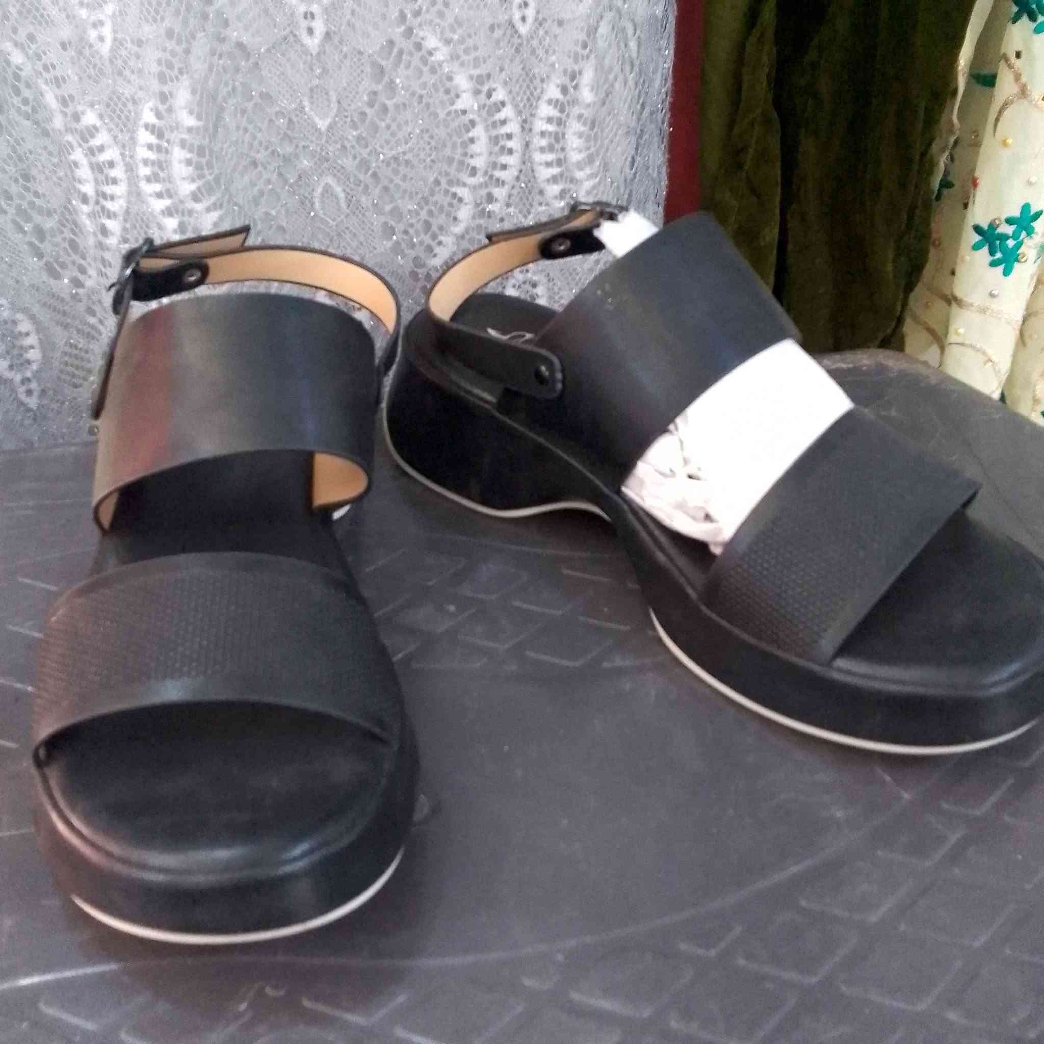 عرض خاص 

احذيه نسائيه السعر /10

احذيه اطفال السعر / 6/7

يتوفر خدمت توصيل الشورة القرى


**إذا كنت صاحب هذا الإعلان وتريد حذفه لأي سبب، رجاءا أرسل رسالة إلى الدعم الفني**