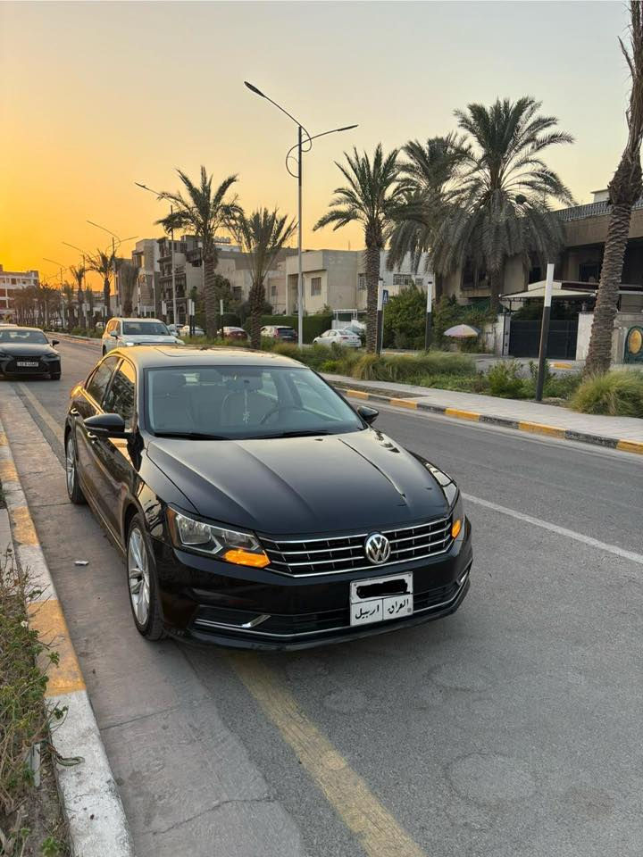 السلام عليكم
Passat wolfsburg edition 2019
Clean title 
بيها بارد بالجاملغ الخلفي متعدل وهسة فعصة خفيفة بنفس المكان 
ماشية 143000كم 
مواصفاتها 
كامرا خلفية 
فتحة سقف 
رادار امامي خلفي 
مانع انزلاق 
حساسات جانبية بالمراية 
كشن السايق كهرباء 
تبريد امامي خلفي 
السيارة مسوي عليها سيرفس كامل من صدر امامي وخلفي وتنظيف نوزلات ومنظومة احتراق 
تايرات جديدة 
باتري جديد 
مكان بغداد 
للتواصل واتس اب ***********
