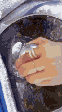 روضة جنات الغدير الاهلية 
تنظم سفرة بمناسبة عيد الطفل العالمي وتتشرف بالإعلان عن فتح باب التسجي
نُقدّم لأطفالكم بيئة تعليمية راقية تجمع بين الاهتمام، والمتعة، وتنمية المهارات، بإدارة متخصصة ذات خبرة طويلة في رياض الأطفال، وبمنهاج حديث ومستورد ومجاز رسميًا من وزارة التربية.

⭐ ما يميز روضتنا:

1️⃣ منهاج متكامل: عربي، إسلامية، رياضيات، إنكليزي، علوم، إرشاد، فنية، رياضة.
2️⃣ ألعاب ودروس لتنمية المهارات الحركية والذهنية.
3️⃣ تعليم صفوف التمهيدي: تهجي الحروف ودمجها – العد والجمع والطرح – التسلسل التصاعدي والتنازلي.
4️⃣ أحدث الوسائل التعليمية الحديثة والمتطورة.
5️⃣ دروس إتيكيت وسلوكيات راقية لتنمية شخصية الطفل.
6️⃣ خطوط نقل خاصة مجهّزة ومريحة.
7️⃣ صفوف مكيّفة ومهيأة بالكامل لراحة الأطفال.

🎉 نشاطات roضتنا:

حفلات داخلية وخارجية.

حفلات تخرج مميزة.

نشاطات فنية ورياضية متنوعة.

سفرة ترفيهية فصلية تهدف لزيادة متعة التعلم وكسر الروتين وتنمية روح الاستكشاف لدى الأطفال.

📍 العنوان:

بغداد – حي النصر الأولى – شارع المستوصف – شارع مأكولات حسين أبو التيا – الشارع السادس – مقابل أسواق أبو مصطفى.

📞 للاستفسار:

روضة جنات الغدير: *********** (من 7 صباحًا إلى 7 مساءً)
معهد السيّاب النموذجي داخل البناية: ***********

#طريق_طفلك_نحو_النجاح ❤️
أهلاً وسهلاً بالجميع 🌟
