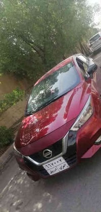 عندي نيسان فيرسا sr فول موديل ٢٠٢٠ رقم اربيل ماشية ٥٠ ميل حادثها موضح ...