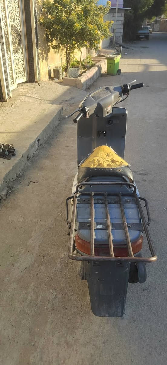 بيكم دراجة نظيفة محرك تجفيت جديد بنزات جدد  تايرات جدد باتري جديد  للبيع ١٧٥ ألف وبيها مجال مكاني بغداد البياع للاستفسار الاتصال على الرقم *********** وشكراً
