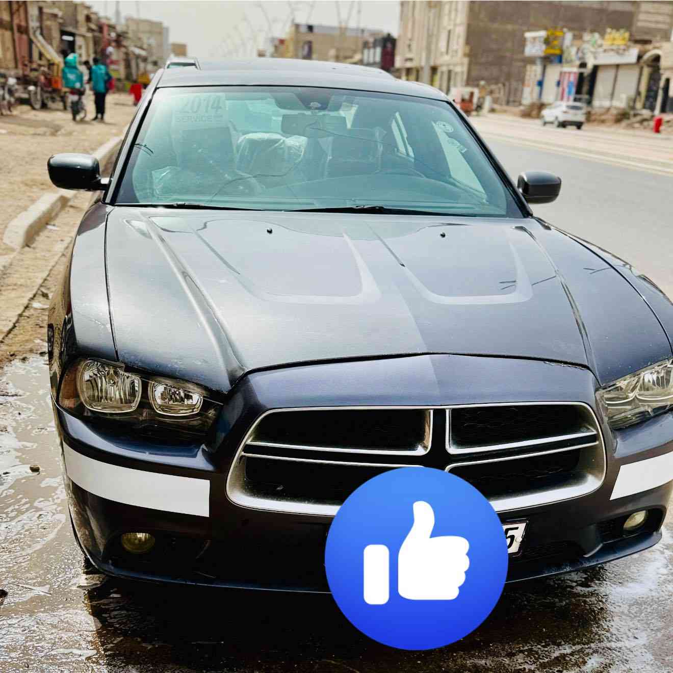 السلام عليكم سياره جارجر 2014اصل كفاله من كصه بيع او مراوس حسب قناعه سعره 80وبيها مجال رقم صاحب سياره (***********) تصال او اساب مكان بصره
