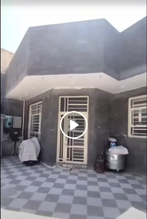 بيت للبيع 200 متر حي الاسرى شارع سكله حجي شامل استقبال مطبخ صاله غرفتين نوم  صحيات داخليه و خارجيه للاستفسار
***********
