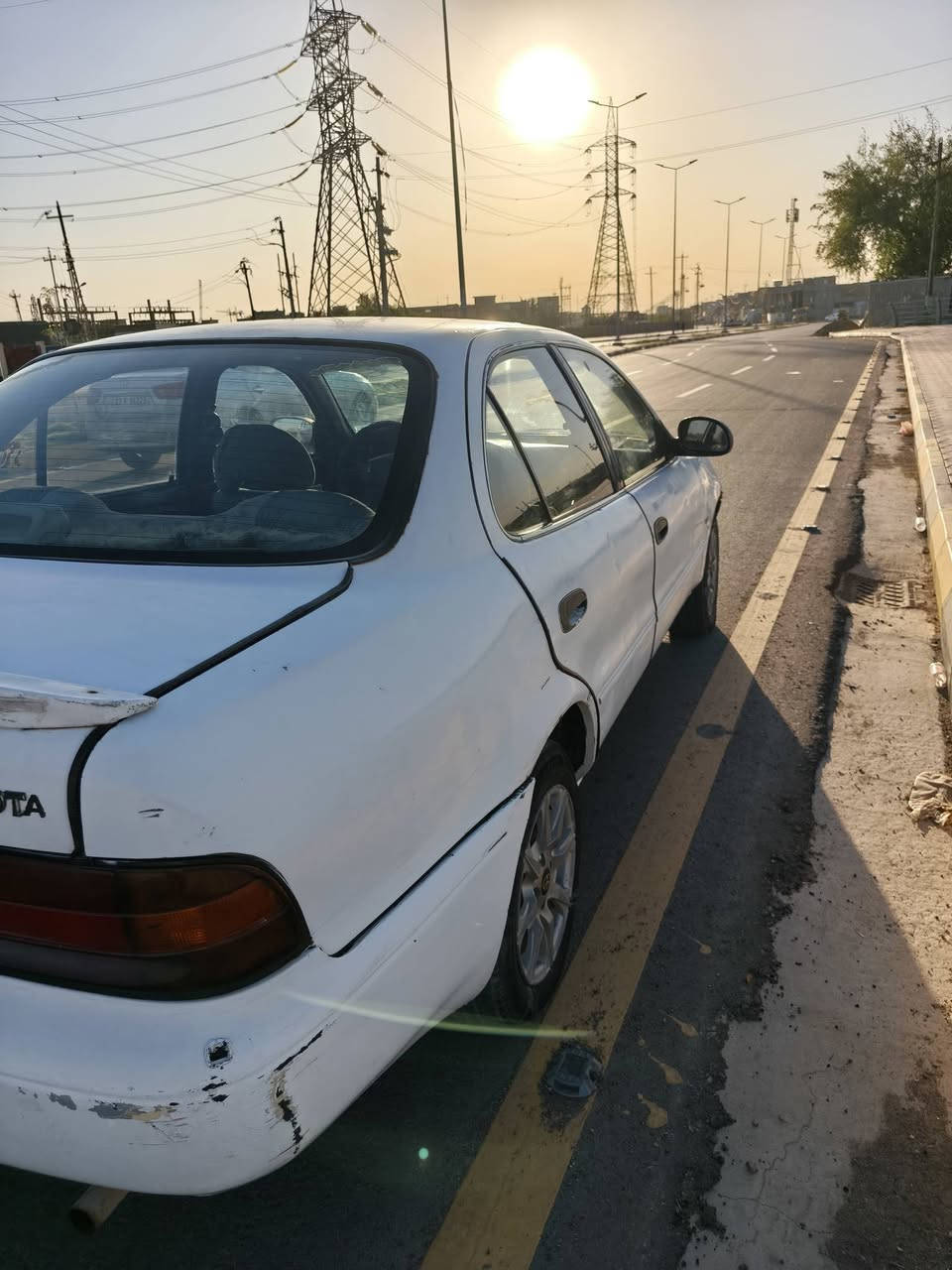 السلام عليكم
تويوتا سبرنتر موديل 92 بسمي سنوية لنهاية 27
محرك وكير مال حاوية جديدات 
صدر جاهز 
عنوان واسط عزيزية 
سعر 41 وبيهة مجال 
رقمي ***********
الغراض بأخر صورتين وية السيارة
