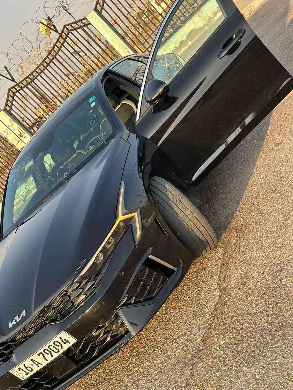 سلام عليكم
K5 2025جي تي لاين 

ماشيه 16 الف كيلو 

مواصفات 

كشنات جلد رياضي

لد متكامل داخل الغرفه 

بصمه دخول ذكي

دفع الرباعي 

كشنات تدفئه 

لايت امامي ذكي عالي وناصي Auto 

شاشه متصله

شحن هاتف لاسلكي 

ابل كار بلي اندرويد اوتو لاسلكي 

ستيرن رياضي حرف D

هاند بريك بصمه

تشغيل عن بعد 

مثبت سرعه 

نضام ABS

مانع انزلاق حساس أطارات 

اطارات تخم جديد

بك لايت ليد

كامره 

شاشه اعطال 

مراقبة النقطة العمياء

رادار الخطوط البيضاء 

اشاير بالمري 

كشنات جلد

مقعد امامي كهرباء 

نضام قياده أيكو + سبورت +سمارت +نورمال

بلوتوث + aux + usb + type-c 

فول تحكم ستيرن

كير أوتو + عادي

اوتو بريك  

‏ ‏الخريطة

توقف ذاتي عند الرجوع

صندوك بصمه

‏AUTO HOLD

نظام الملاحة

مصابيح خلفية LED

مصابيح ضباب LED

السياره وارد امريكي 

خاليه من اي نقص

سياقه ذاتيه 

الرقم ***********
