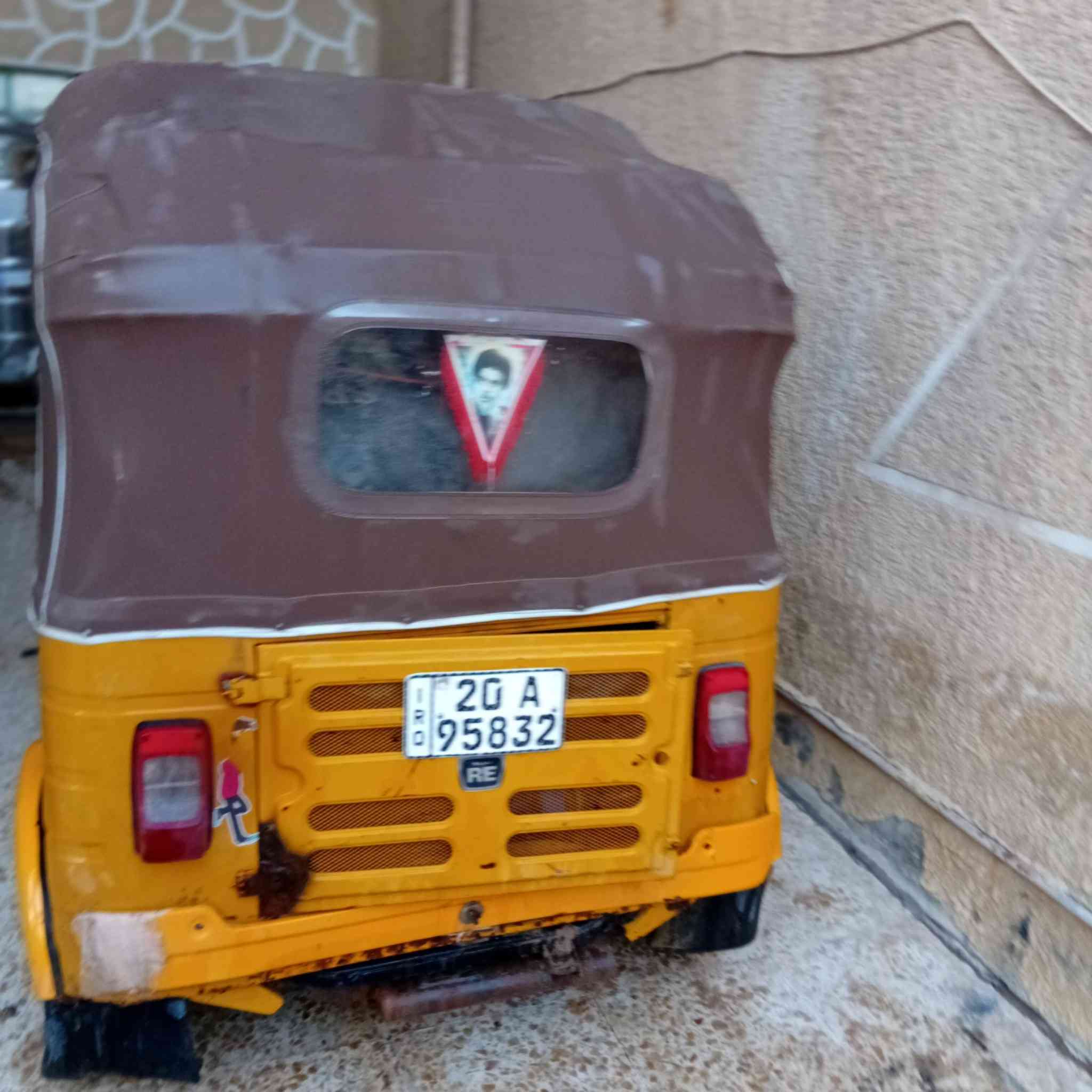 ت
تكتك 2018 خير من الله بيها خياسات مثل ماشوف بل صور ب4100

***********
