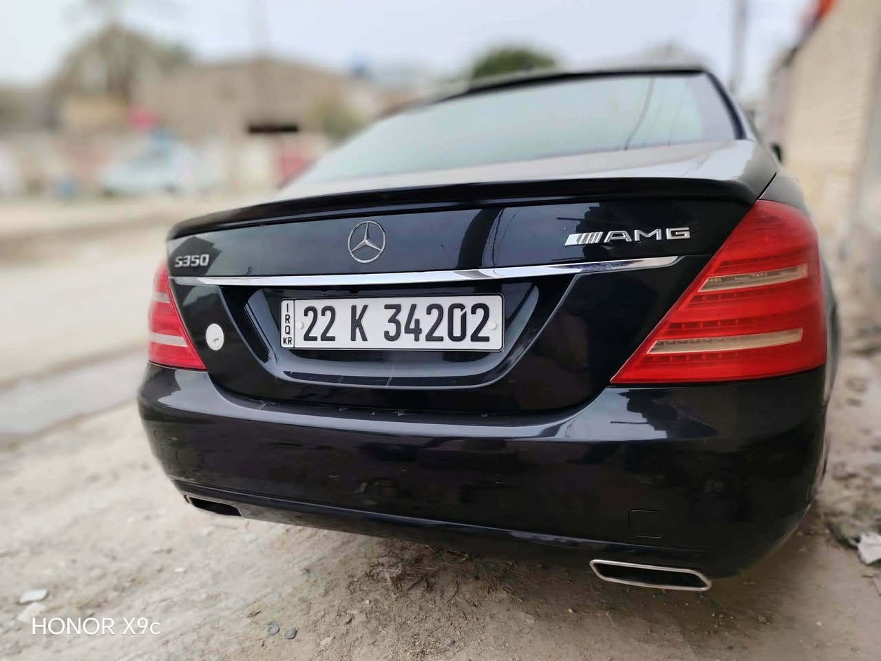 For sale
Mercedes-Benz
Modle: 2009
Categore:S350
________________________________
مرسيدس بنز 
2009محدث2013
وارد خليجي بصمتين 
اللون اسود اوبسيدين بلاك 
السياره بيه هلال الجاملغ الخلفي صبغ فقط
السياره نص فولل باب قصير
-------------------------------------
                  المواصفات
رادار امامي✅
تحديد مسار ✅
كروز سرعه✅
ناضور ليلي✅
تحكم امامي للكشنات 4وضعيات ✅
تلفون ✅
تبريد قطعتين✅
فتحه سقف✅
برادات خلفيه✅
سماعات BOSS✅
وضعيات قياده 3(S_C_E)✅
جكات تصعد و تنزل ✅
شاشه اماميه متحركيه ✅
تبريد ثلج ❄️✅
مكينة V6 350  ✈️✅
السياره نص فول باب قصير ✅
 ------------------------------------- 
سعر السياره (205) و بيها مجال 
*********** محمد
