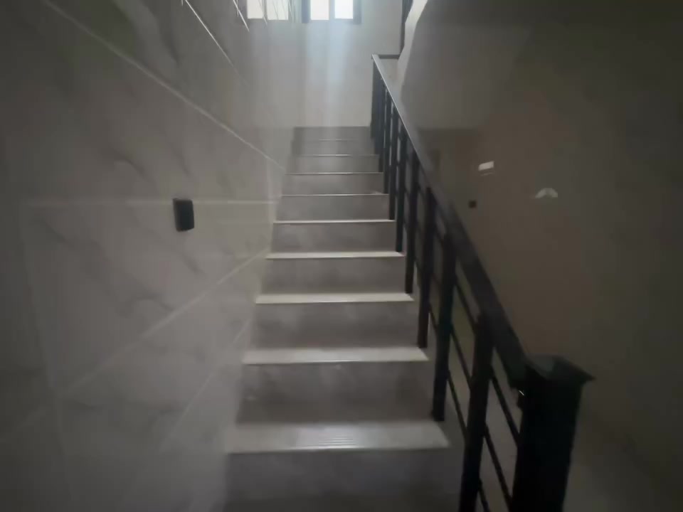 بيت للإيجار في مزارع زيونه المقابيل المرور 
ثلاث غرف نوم بناء حديث فول 
ايجارو ٣٥٠ 
الاستفسار الاتصال على الأرقام 
***********
***********
