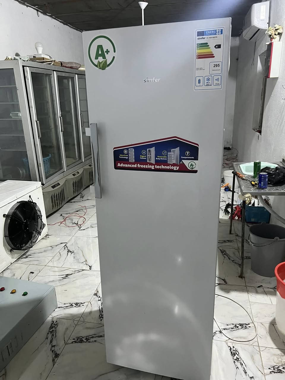 مجمدة عمودية نظافه 90 ‎%‎ تجميد فول  السعر 350 المكان القرنة النهيرات ***********
