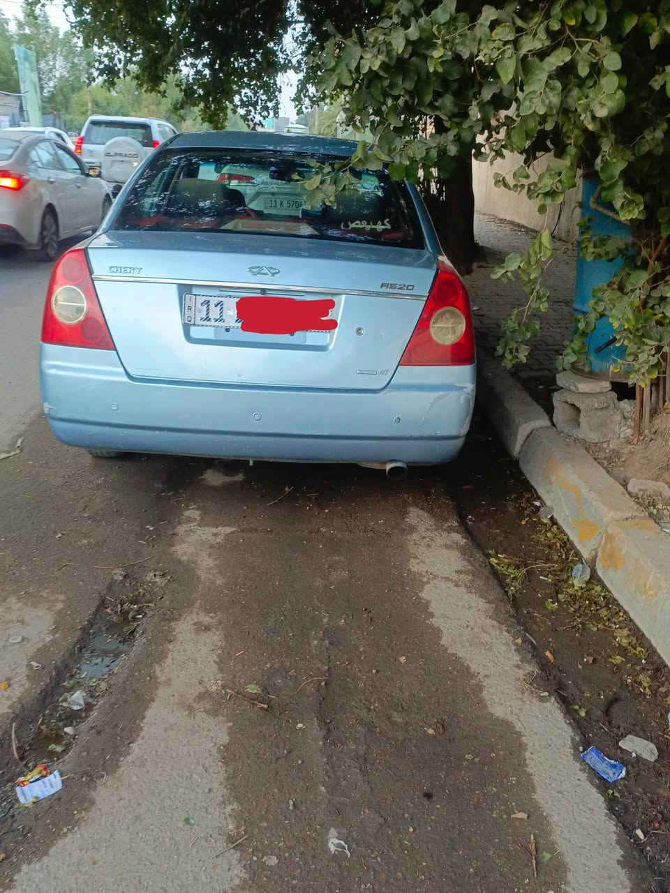 السلام عليكم وجمعه مباركه للجميع من رخصة مسؤول الكروب المحترم//شيري٢٠٠٩محرك وكير اوتوماتيك خيرمن الله وعالفحص ملاحظه من تكبس للمحرك تطلع دخانه سوده وبيضه بس ماعرف نوزل او صوج الدهن بس السيارة صافية مصبوغه جماليه بيه شخوط وكشره كلش حلو والصور كدامكم تبريد كهرباىيات كله شغاله  بغداد باسمي الهزه جديده تايرات اخو الجديد  السعر ٣٧وبيه مجال ***********
