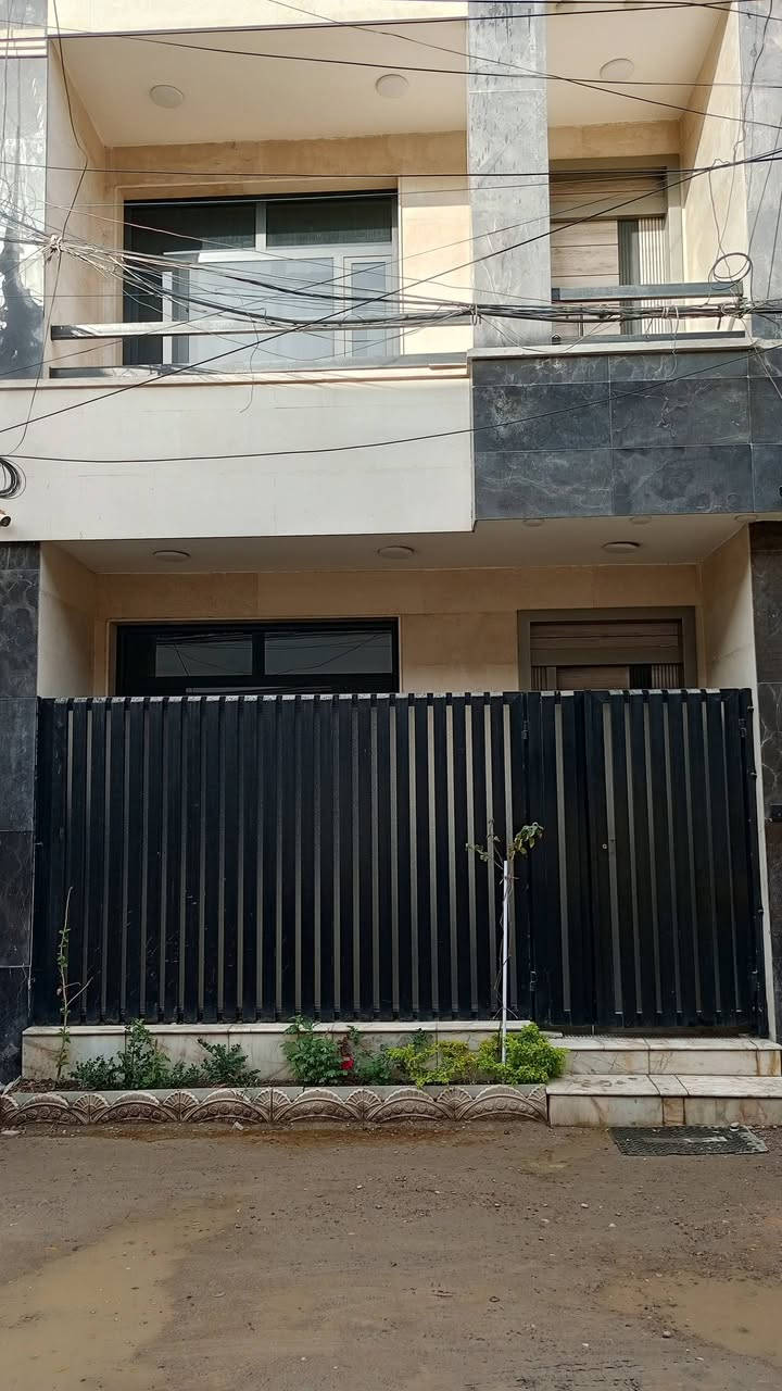 بيت 70 متر  استقبال  و مطبخ و 3 غرف نوم و 3 حمامات 
زراعي حي تونس افاق عربية فرع جبل برگر  
السعر على الخاص  ابو روان ***********
