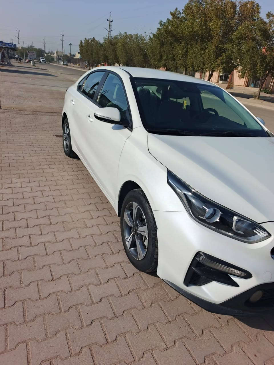 سلام عليكم

سيراتو للبيع موديل 2019

سعر 155 أو بيه مجال شي بسيط 

محرك 1600

تبريد قطعتين

داخل لونين

تحكم استيرن

مكفولة من الصبق او التبديل

رقم بغداد 

سونار مرافق المنشور

سياره جديد بمعنه الكلمه

***********

مكاني بغداد قضاء المدائن سلمان باك

الشراي يتصل
