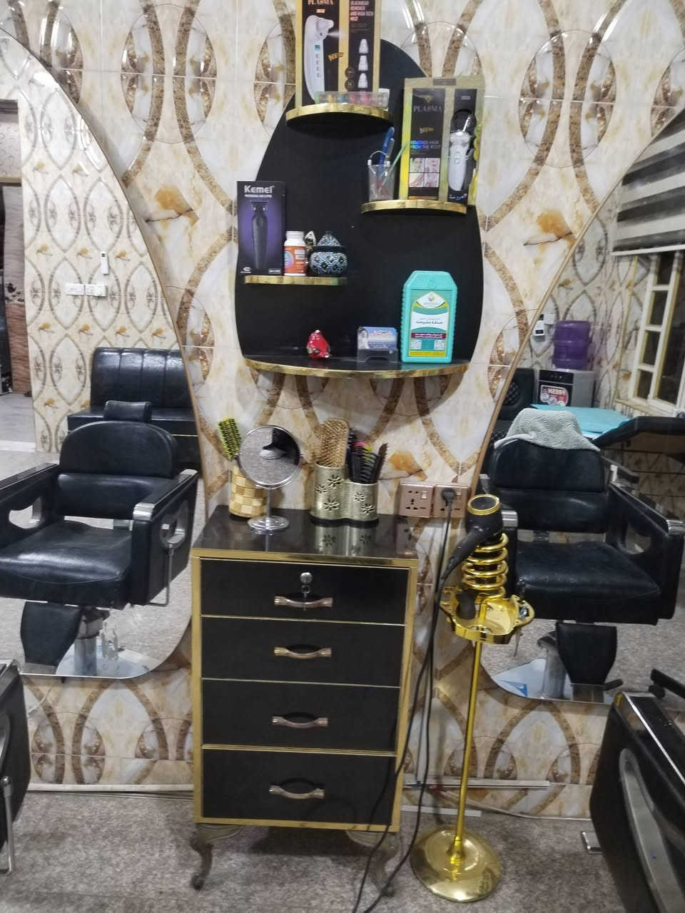 غراض صالون وبيت للبيع


**إذا كنت صاحب هذا الإعلان وتريد حذفه لأي سبب، رجاءا أرسل رسالة إلى الدعم الفني**