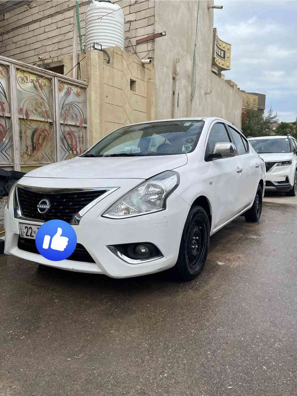 نيسان صني موديل 24  بيها بيبان ثنين مبدلات ومصبوغات يعني جدد مأخذهم  وبيها بارد يم قبق بانزين صبعين وبيها بارد باب سايق  وطخه صغيره ماشيه 50الف موجود فحص مالها لون ابيض رقم اربيل سنويه 29 سعرها 117 وبيها مجال لشراي  حداده تخم تايرات   رقم *********** البصره الزبير
