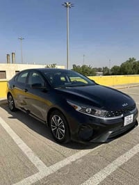 للبيع كيا فورتي موديل 2024 حادثها فقط جاملغ واحد  بدون ايرباك بدون دوا...