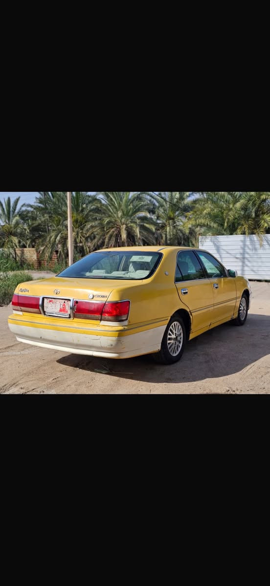 السلام عليكم
جنون 2005 رقم بغداد صدامي كير محرك نضاف مكينه فيفيتي 2500  كصه جنطه كهرباىيات شغاله كلهه  تبريد مو شغال 
السعر  35 وبيهه مجال حك الجيه 
وترهم مراوس شعندك نزل 

***********
