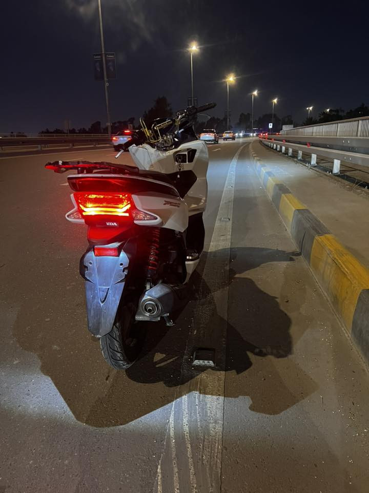 سلام عليكم دراجة بي سي اكس  جيل الثاني دراجة مكفوله كفاله عامه + الدراجة متروكة جانت ماشيه 29 الف  بيها تلحيضات بسيطه + تترقم عنوان بغداد كرادة 
هـ ***********
