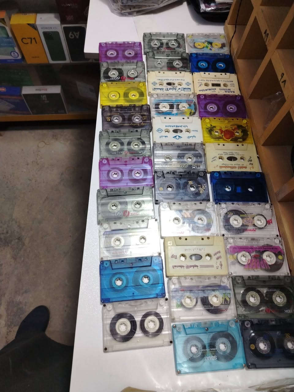 ٧٥ كاسيت مسجل نضيفات مشكل سعر ٥٠ مع توصيل تصال بالرقم ***********
