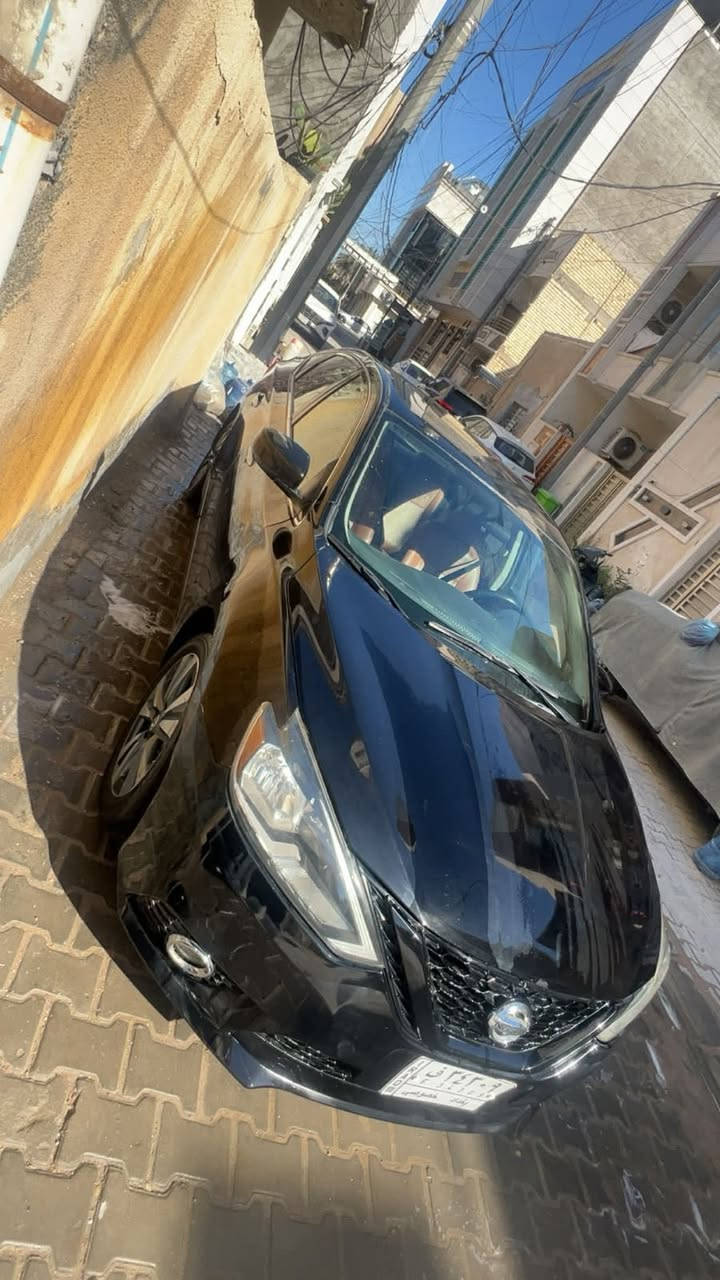 للبيع (١١٠) او مراوس حسب القناعه
نيسان سنترا موديل ٢٠١٩ 
 ( special limited )Sv 
مواصفات فول خاصة
وارد امريكي بأسمي
 بيهه بنيد مصبوغ السيارة نظيفة جداً من الداخل 
حادثها جاملغ جهة السايق وشوي من بنيد بلادي
مواصفات السيارة 
بصمة 
مانع انزلاق 
ايكو
شاشة تدعم كارباي
كامرة خلفية
مثبت سرعة 
تحكمات ستيرن 
نظام ايكو
فتحة بالسقف
رادار جانبي
ورادار امامي مقفل
رقم بغداد
محرك ١٨٠٠ 
ماشية ٧١ الف ميل 
***********
مكلف بالنشر اتصل بالرقم 
مكان السياره بغداد
