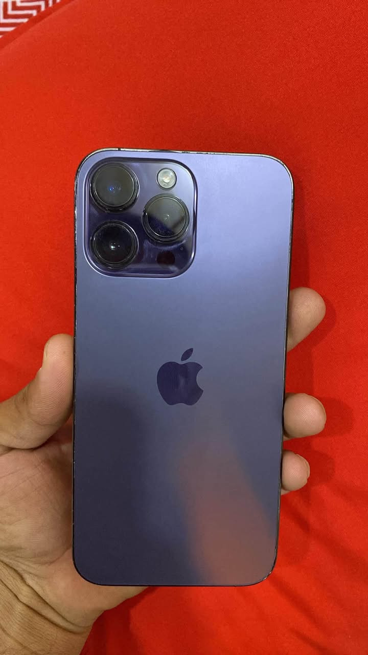 ايفون ١٤برو ماكس ذاكره ١٢٨بطاريه ١٠٠مبدل اصليه ويقره اصليه قبل اسبوع بدلته بيدي 
بي شخوط بالشاشه
سعره ٦٥٠الف 
مكاني ديالى خانقين 
*********** 
توصيل موجود فقط باعتماد
