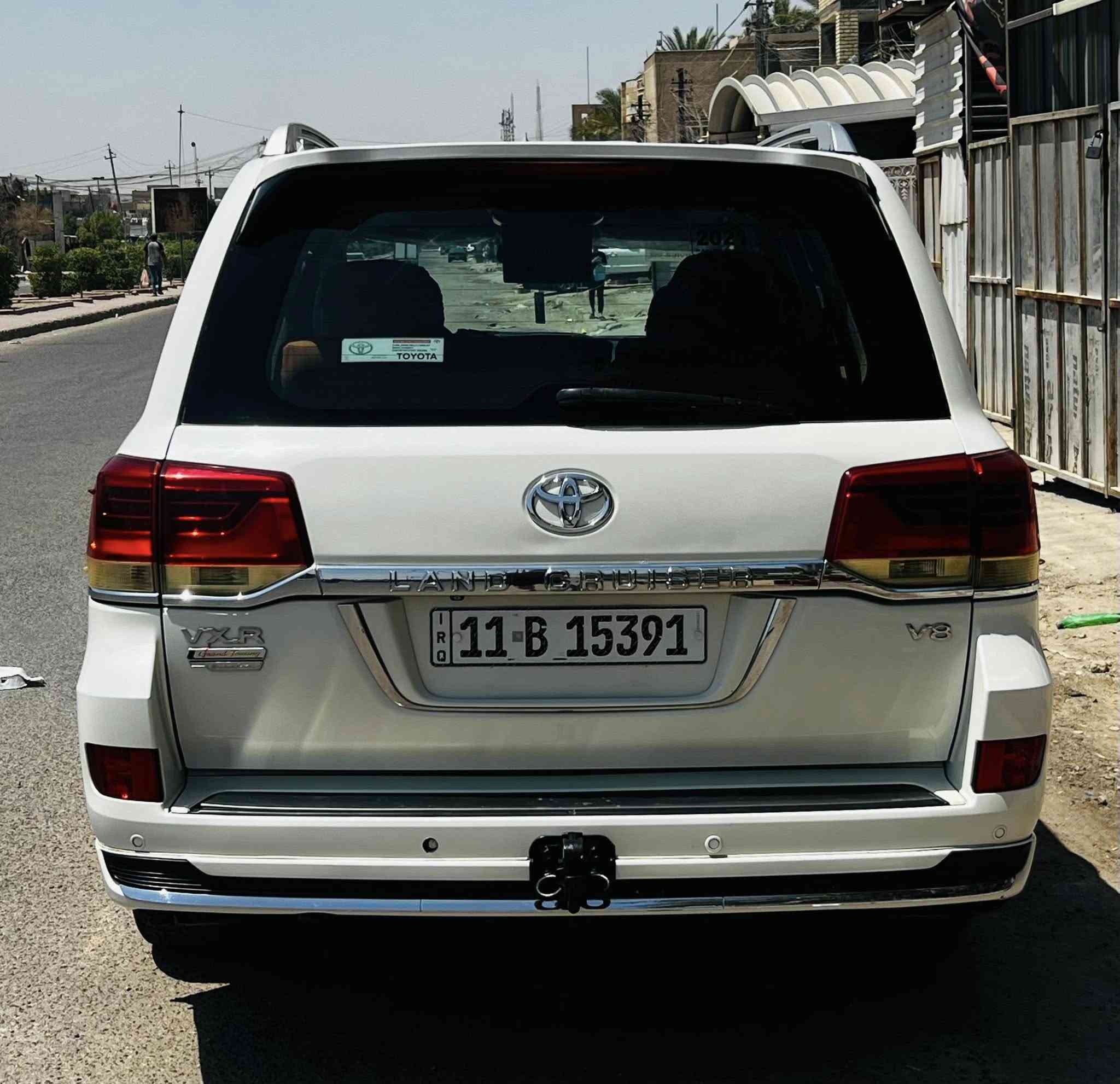 السلام عليكم بيع او مراوس حسب القناعه لاندكروز 2009 محدثه 21 محرك 8 سلندر 4600 المرغوب صبغ حزام بدون معجون لغرض التحديث قماره مكفوله والسياره مكفوله من كلبه من جفيه بأسمي هزه جديده تحويل ثاني يوم سنويه لل28  الاستفسار خاص او الاتصال بالرقم  ***********
