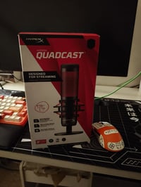 مساء الخير 💚 Mic HyperX Quadcast اخو الجديد مستعمل قليل كامل غراضة وضم...