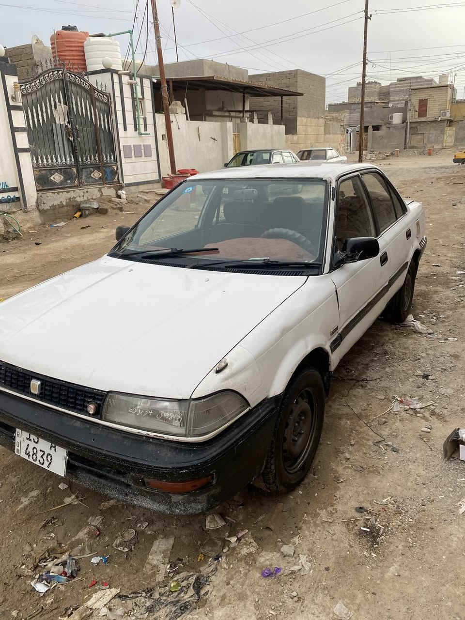 كورله للبيع مديل 90مكينه بيهه دخان سياره حلوه بس يردلهه ترتيب السنويه مامنتهيه رقمهه عماره السياره موجوده بل زبير سعرهه 35 وبيهه مجال ***********
