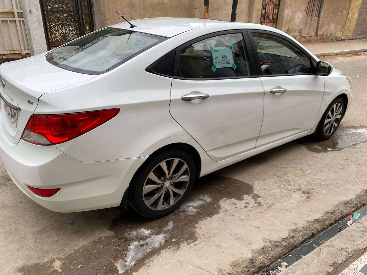 اكسنت للبيع 2014 مكينه1600بيها اربع باردات  حيانيه شارع السيد لتواصل *********** السعر ٩٥وبها مجال
