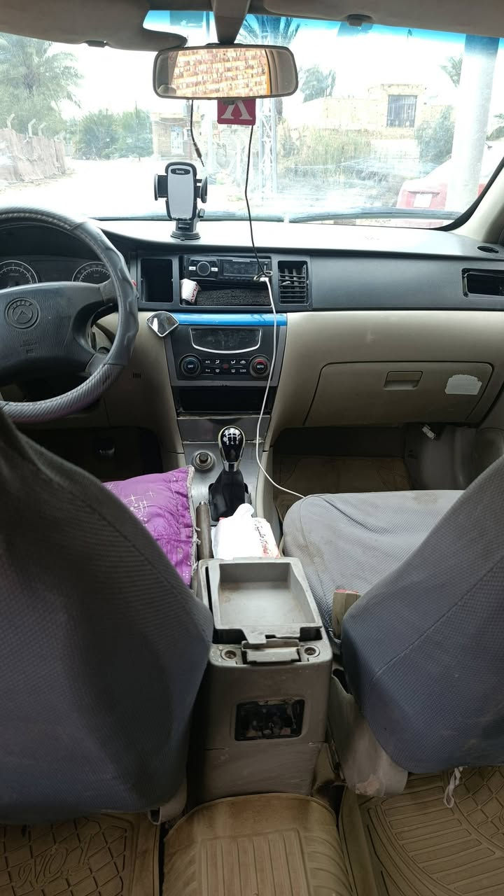 سلام عليكم عندي جيلي موبل موديل 12 رقم الجديد ابع سمي امصفره هيعه وغرامات ماعليه ولا ربع مكينه وكير جدت تخم تايرات جدت السياره بيه ضربه بل جاملغ الوره وعابره اكفلك بيه بس محرك وكير جدت السياره كشره هاذه كدامك وكلب وقتنع السعر 38 وبيه مجال الشراي والحد يكسر ابحلال العالم الما يعجبه لا يعلق ويدك عليه وهاذه رقمي *********** المكان ديوانيه قضاء السنيه
