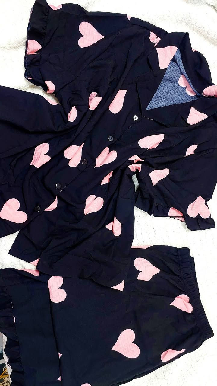 تراك الخامه كريب كريشه بارده 🌼 قياس خاص ٤ اشبار يلبس وزن 100 وفوك


**إذا كنت صاحب هذا الإعلان وتريد حذفه لأي سبب، رجاءا أرسل رسالة إلى الدعم الفني**