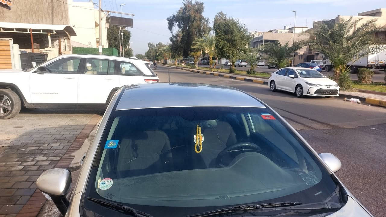 موديل ٢٠١٥ وارد أمريكي حادثها بس البنيد  مبدل وشويه جاملغ نفسه راجع  وبيها طخه صفحه السكن  موضح بلصوره   ماشيه  ٥٤ الف  سعر ٩٣ ورقه بيها مجال بسيط رقم بغداد  مكاني شارع فلسطين حي العقاري
***********
