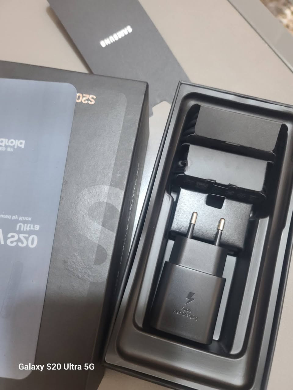 مكلف بالنشر S20 الترا 
الشاشة6.9 بوصة - 1440x3200 بكسل 
الذاكرة  256  جيجابايت
الرام12  جيجابايت
خط واحد 
الكاميرا108 + 48 + 12 ميجابكسل
المعالج سناب دراكون 
البطارية5000 مللي أمبير
ملحقات كاملة 
السعر 350 الف وبي مجال


**إذا كنت صاحب هذا الإعلان وتريد حذفه لأي سبب، رجاءا أرسل رسالة إلى الدعم الفني**